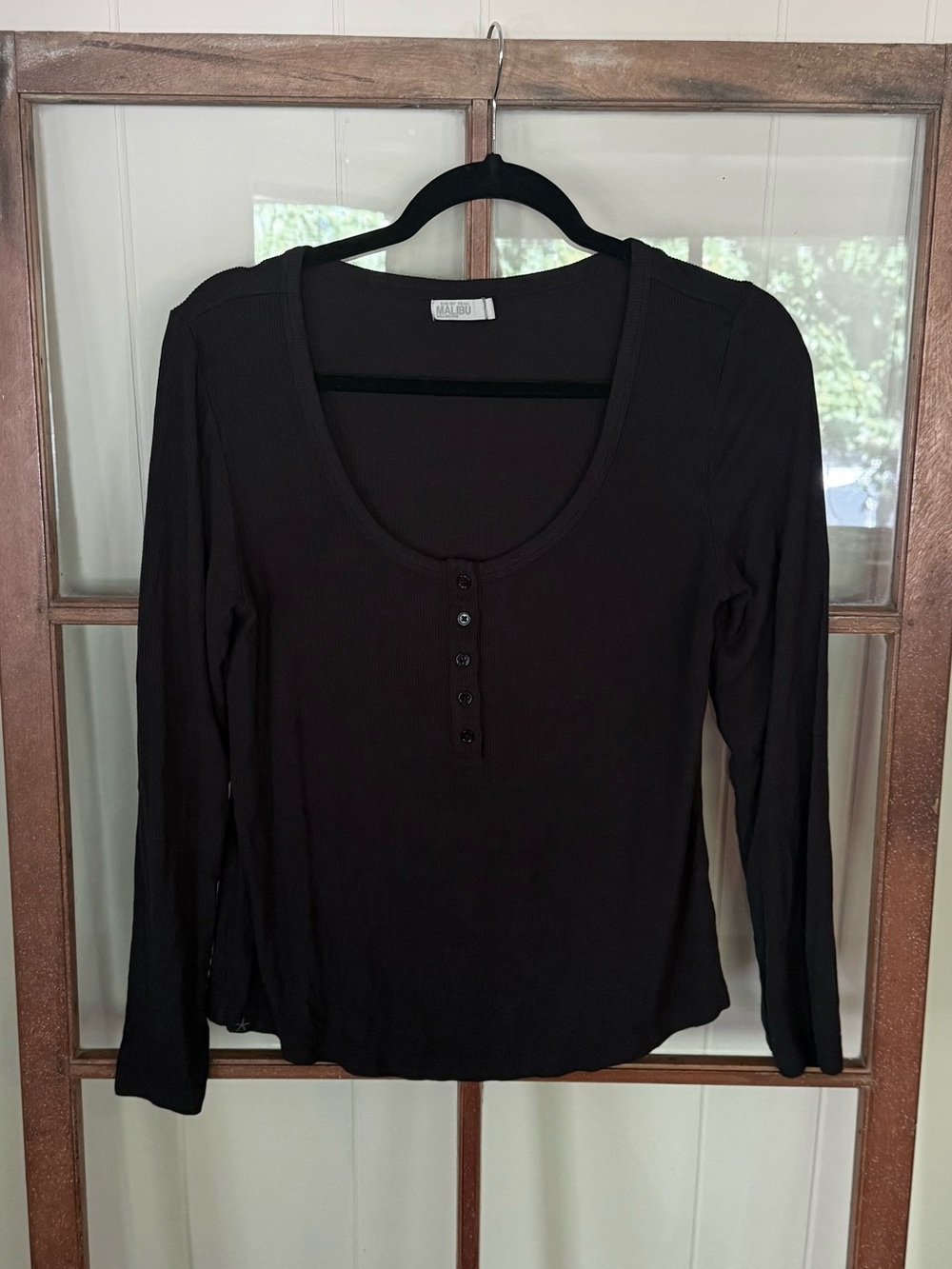 Barefoot Dreams Malibu Collection Black Ultra Soft Rib Long Sleeve Henley Top L - Picture 4 of 8